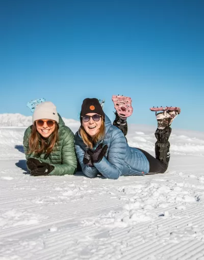 women snowshoes